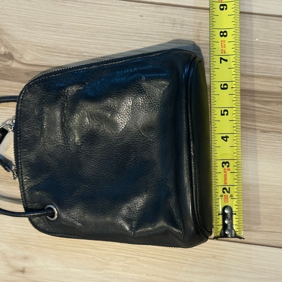Latico Black Leather Crossbody Bag - Picture 6 of 8
